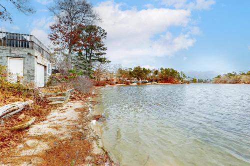 Sandy Beach Road