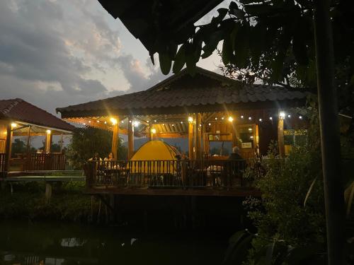บ้านสวนวิวทุ่ง in Samoeng