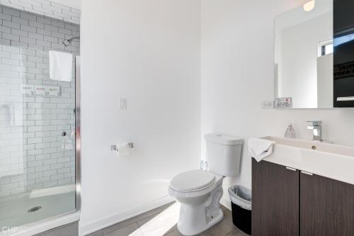 Chicago Second Floor Studio by 747 Lofts in Chicago, USA