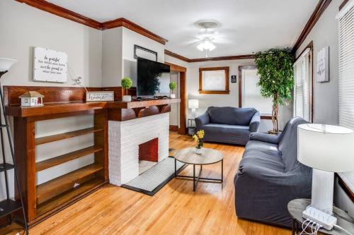 Marvelous Colonial Mins to Strong/UofR/Airprt/RIT - Apartment - Rochester