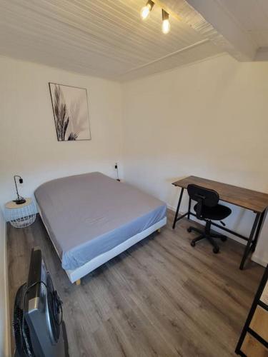 Fully equipped apartment 2 to 4 beds - Tap to explore photos