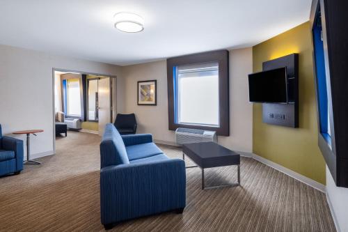 Holiday Inn Express Corydon an IHG Hotel - image 5