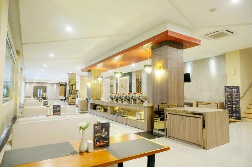 Restaurant, Azana Asia Cilacap in Cilacap