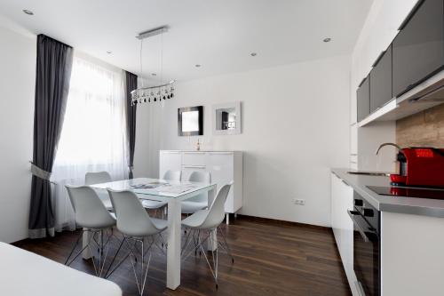 Budapest Central Square 2 bedrooms Suite - Michaelides Residences - Tap to explore photos
