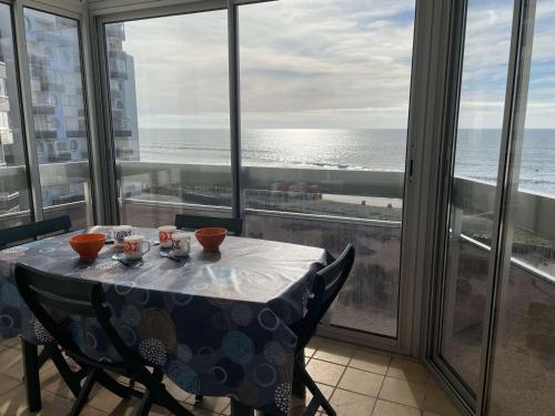 Appartement Saint-Gilles-Croix-de-Vie, 2 pièces, 4 personnes - FR-1-224-39