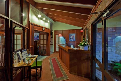 フロント・ロビー, Tamworth Motor Inn & Cabins near タムワース・リージョナル空港