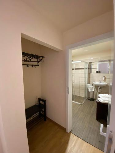 Hotel Zámeček na Čeladné - image 4