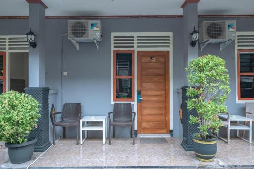 Metro Malioboro Living Room Type - Standard Twin Room