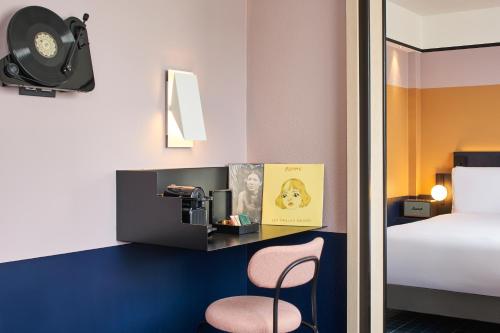 Mercure Paris 15 Porte de Versailles - image 9