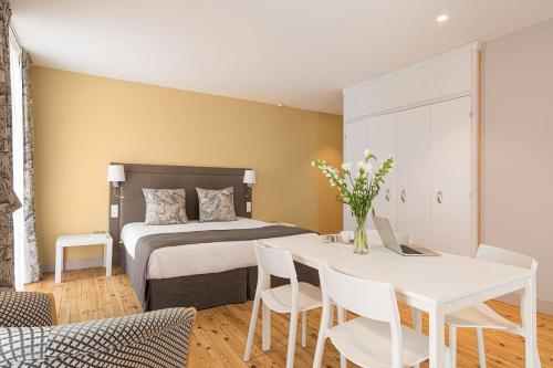 Hotel Spa Thermalia near Auberge des Sources