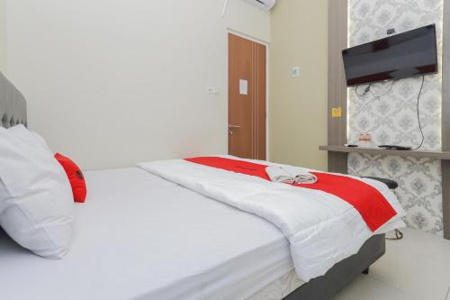 RedDoorz at Ngaggel Jaya Surabaya – Surabaja, IL