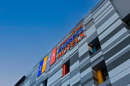 Ewaa Express Hotel-Al Shati - Tap to explore photos