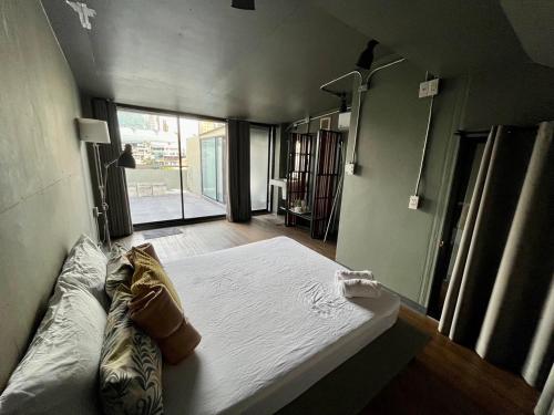 Yaksa Private Room Type - Double Room with Balcony