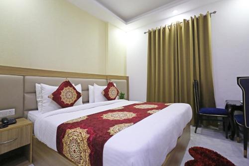 Hotel Decent Suites - Delhi Airport near I.G.I Airport Metro Station