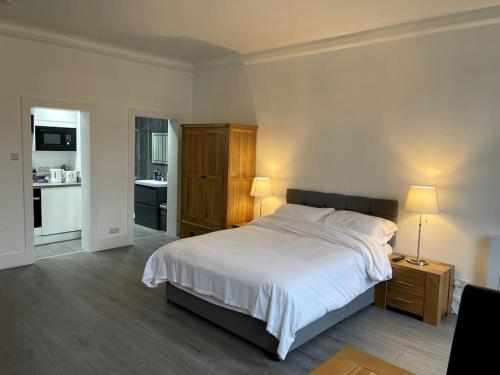 Premier Studio B in Uphall