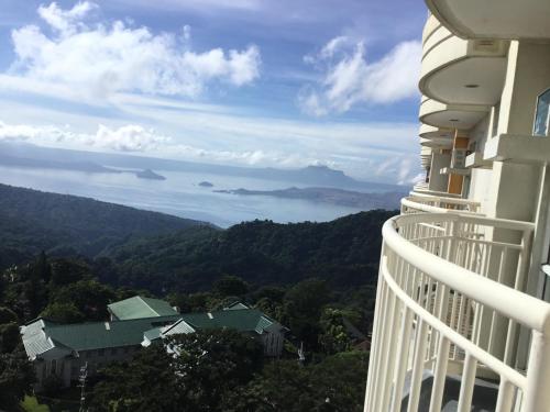Room 2211 Tagaytay Prime Residences