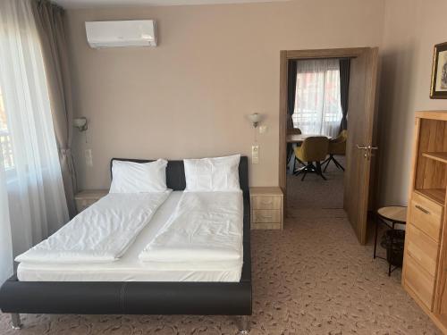 Alchemist Residence Von Goldenburg