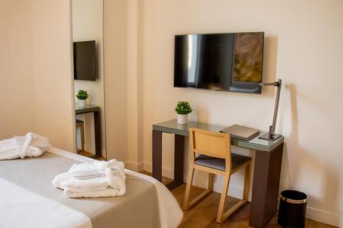 The Classic Hotel - image 2