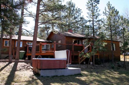 Mountain Pine Cabin by Rocky Mountain Resorts- #20NCD0296 - Estes Park