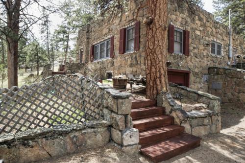 Stonehaven Home by Rocky Mountain Resorts- #3384 - Estes Park