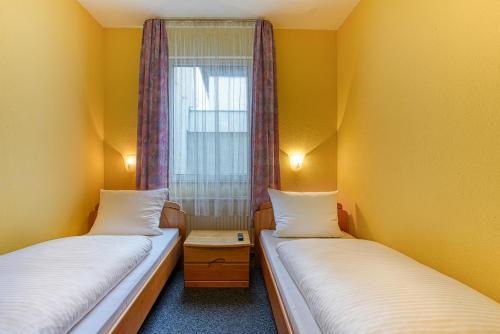 FF&E Hotel Carlton - image 3