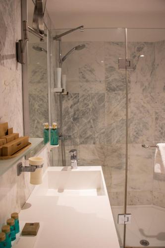 The Classic Hotel - image 8