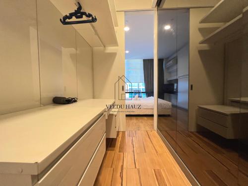 The Platinum KLCC by Veedu Hauz - image 11