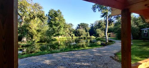 A környék, The Willow Cabin - Wild Escapes Wrenbury off grid glamping - ages 12 and over in Wrenbury