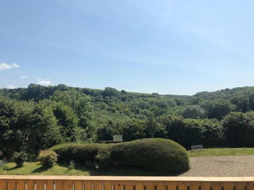 Meadow Cottage. Pretty modern cottage close to Woolacombe and Lee