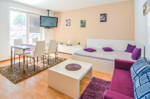 Apartman U Kostela in 德斯特尼奧歷基克賀拉赫