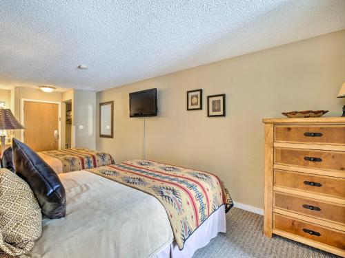Ski-In/Ski-Out Copper Mountain Condo w/ Balcony! – Copper Mountain, CO