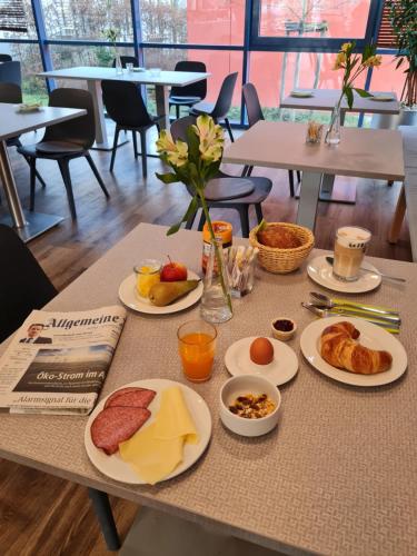 Hotel INNdependence - image 2