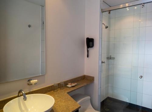 417806117 Hotel 104 Art Suites