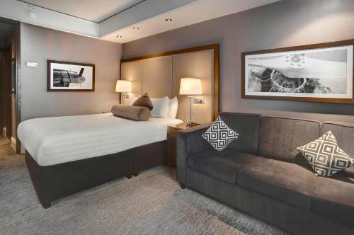 1 queen bed
