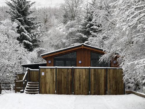 Balquhidder Braes Holiday Park Lodges, mostly with Hot Tubs and pet friendly, EV facilities gîte à louer Auchtoo