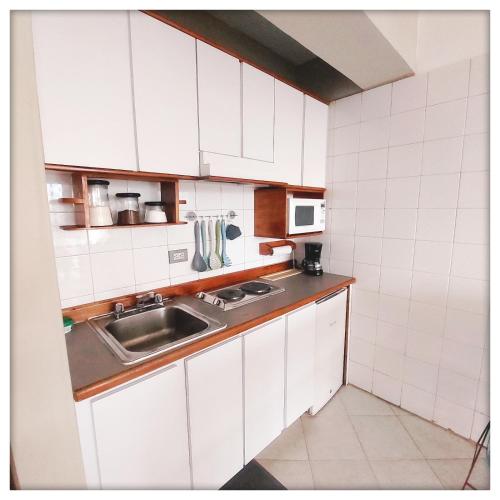 Kitchen, Executive suite in gastronomic district near Arturo Michelena International Airport