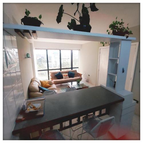 Facilities, Executive suite in gastronomic district near Arturo Michelena International Airport