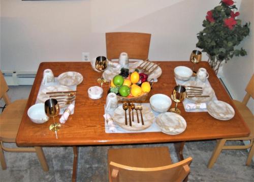 Travel Nurse Housing & Internationals Travelers, College Student, Young Business Professionals - Corporate Housing Accommodation, Offsite Employee & Vacation Temporary Short-Terms Bookings in Brooklyn, USA
