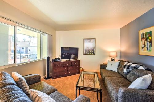 Walk to Old Town Scottsdale Cozy Home Base with Pool - image 7