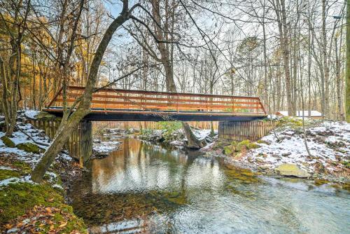 Park Setting at Tellico Plains Cabin on 25 Acres! - image 11