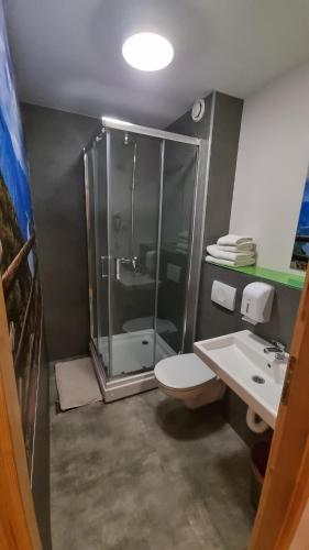 B&B Boatel Charlie Room Type - Double or Twin Room with View