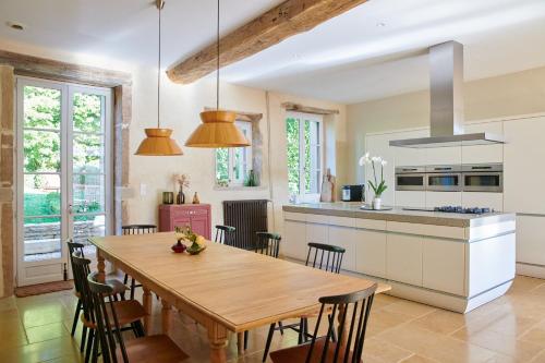 Maison Laroze in Жеврі-Шамбертон