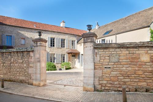 Maison Laroze in Жеврі-Шамбертон