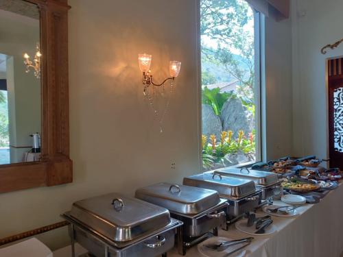 Eten en drinken, Uzhupud Garden Hotel & Lodge in Paute