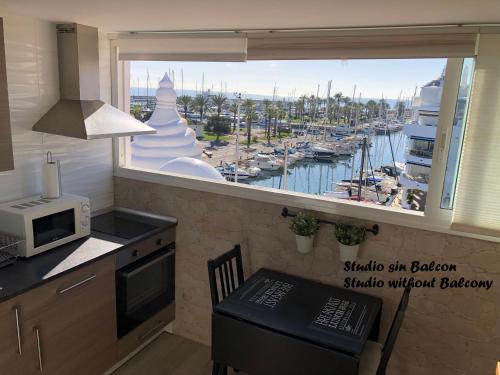 Puerto Marina waterfront apartment 3