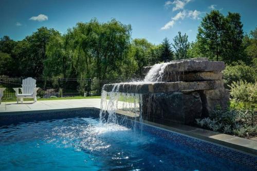 Zwembad, Bromont Lodge in Bromont (QC)