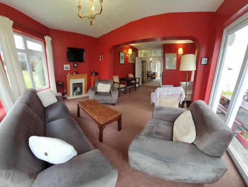Portfinn Lodge - image 6