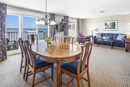 設施, 威靈頓度假村 (Wellington Resort) in 新港周邊