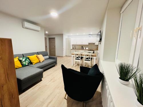 Saulėti apartamentai Trakuose/Sunny apartment in Trakai Saulėti apartamentai Trakuose/Sunny apartment in Trakai