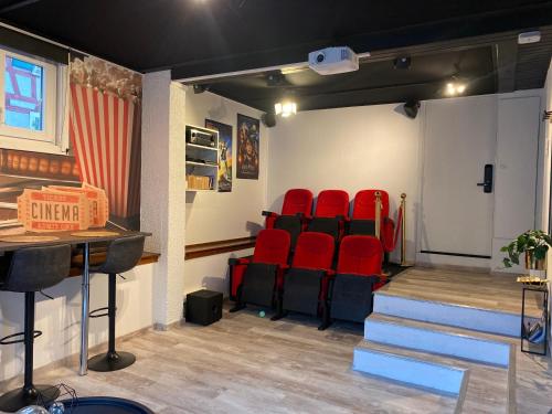 Közös társalgó / TV, Le cinéma (Le cinema) in Merkwiller-Pechelbronn